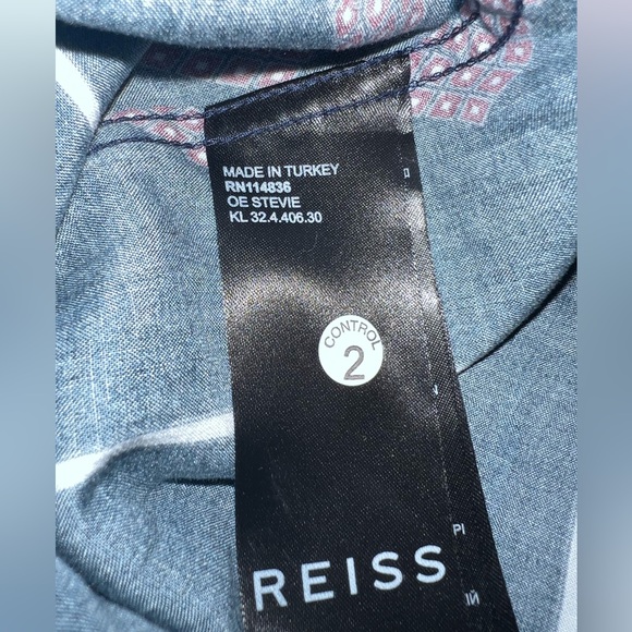 Reiss “Stevie” Diamond Printed Cuban Collar Viscose Shirt, Tom Holland style - Picture 6 of 9